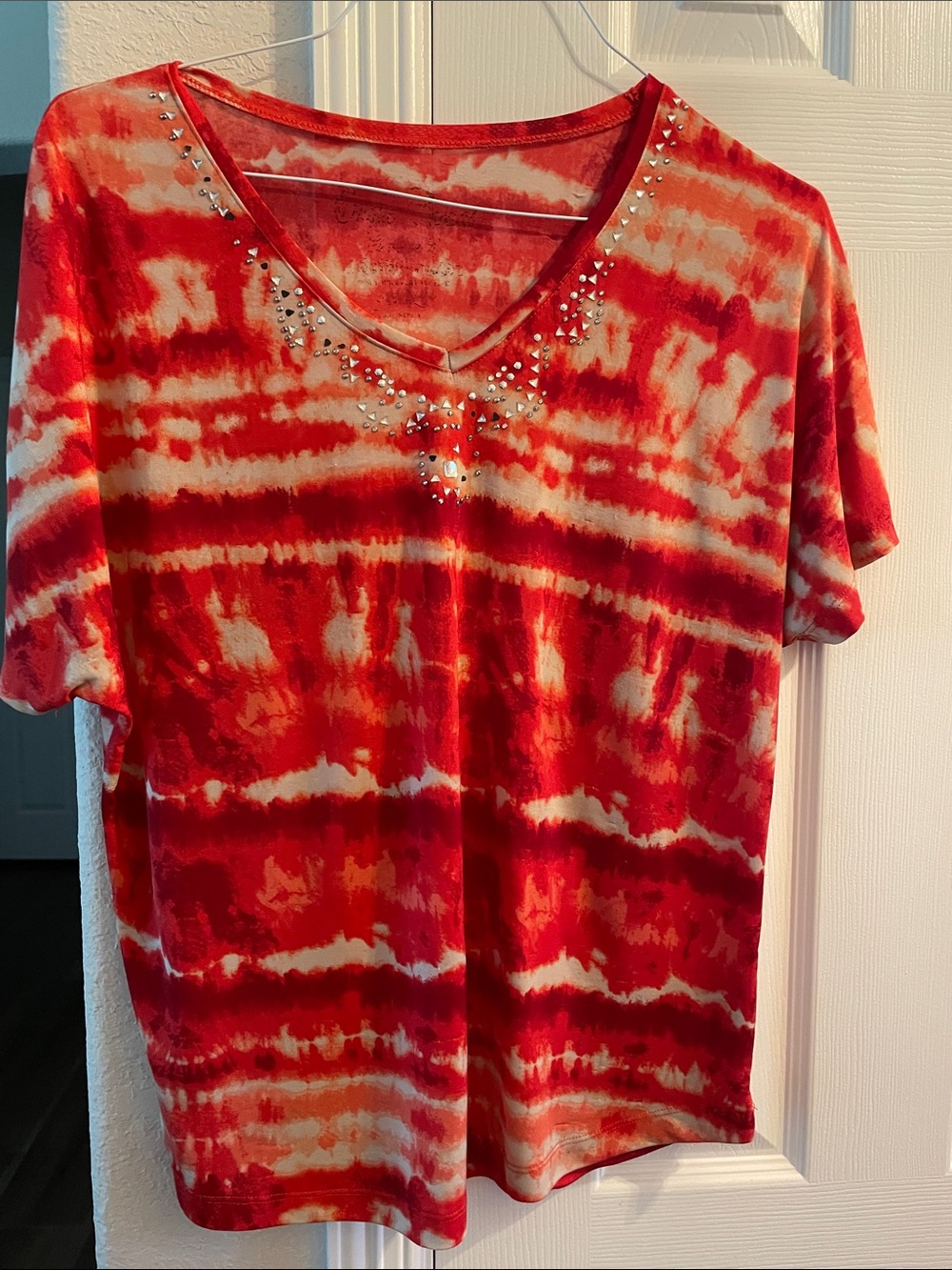 Onque Casuals Red Tie-Dye V-Neck Tee with Gem Embellishment L